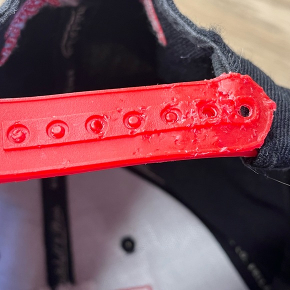 Miami Heat Mitchell & Ness SnapBack Hat - Picture 8 of 9